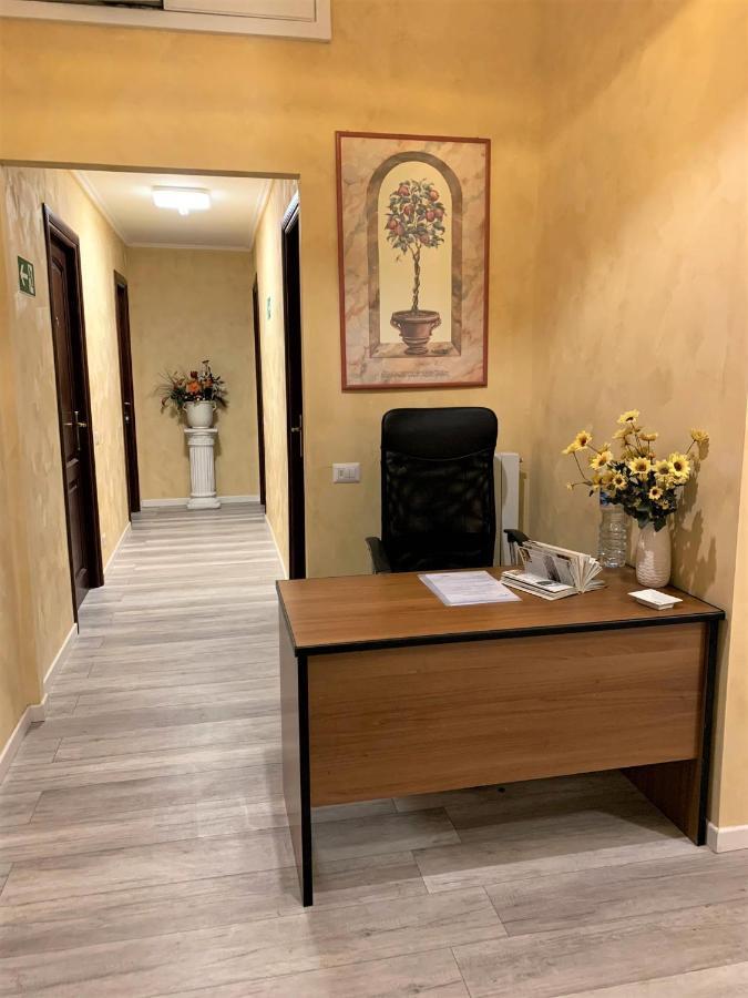 Girasole Suites Rzym Zewnętrze zdjęcie